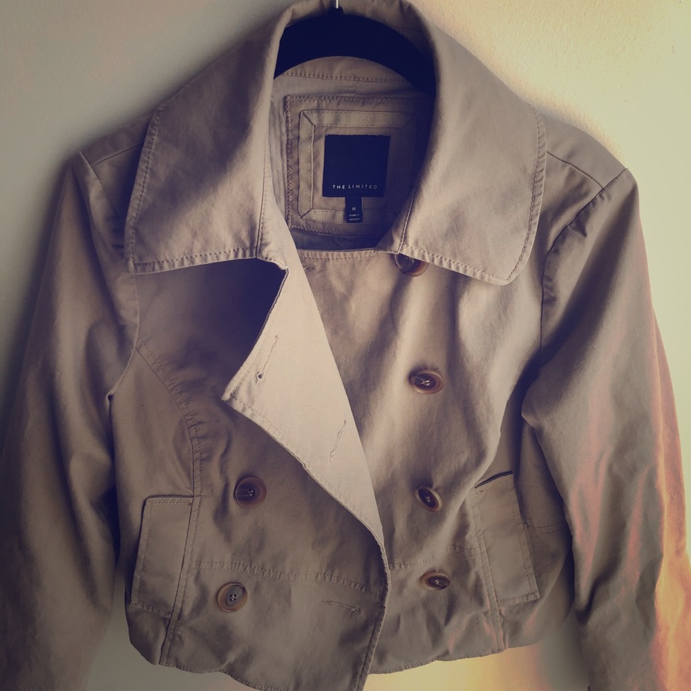 💥3/$15 The Limited Tan Jacket